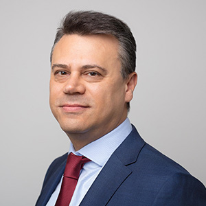 Portrait photo of Luca Ravazzolo