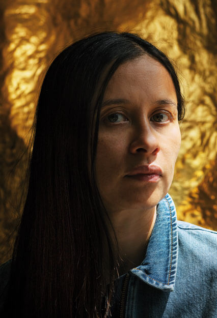 Mai-Thu Perret